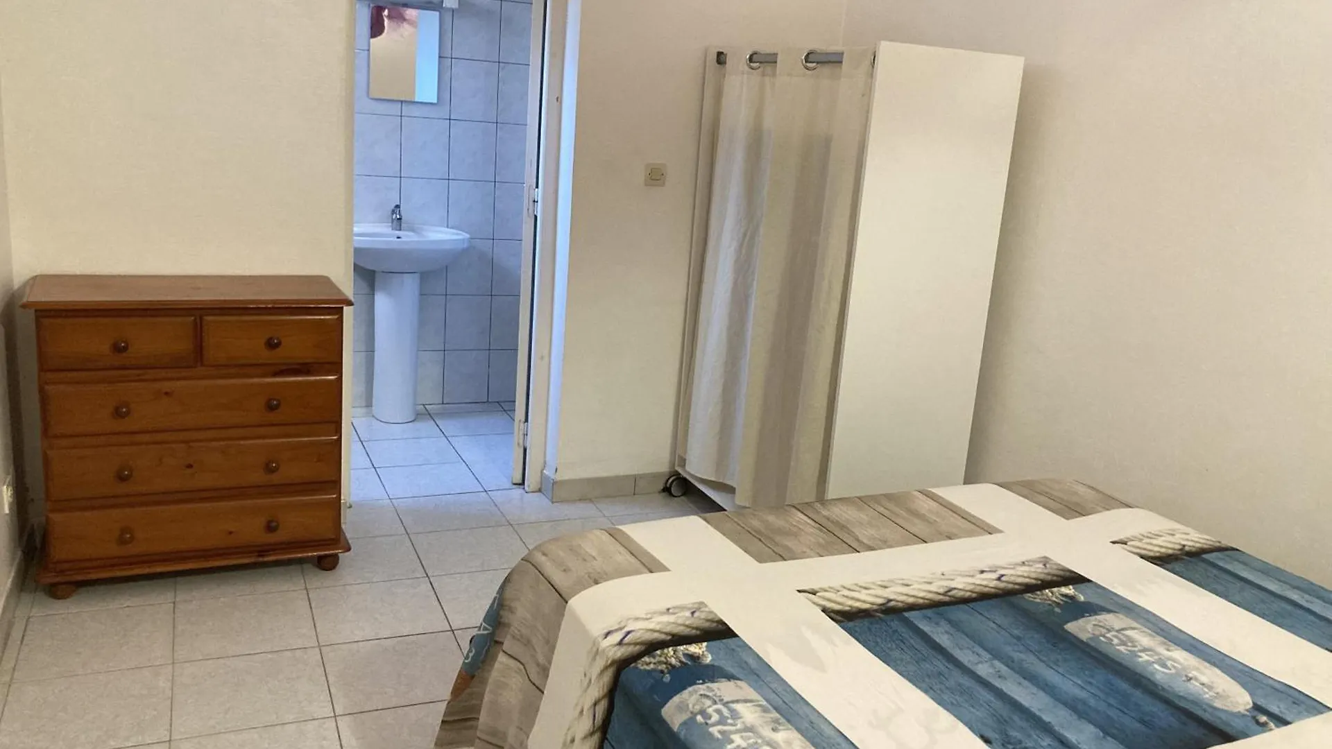 Lägenhet Appartement 1 Chambre Dans Les Hauteurs A Quelques Minutes De La Plage Ou La Simplicite Rencontre La Tranquillite Les Trois-Ilets